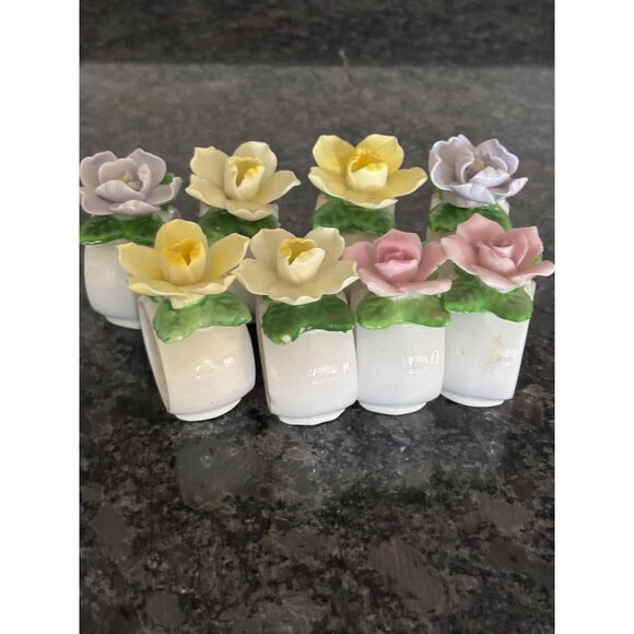 Set Of 8 Diamantine China Floral Napkin Rings Pink Roses & Yellow Daffodils - Picture 4 of 16